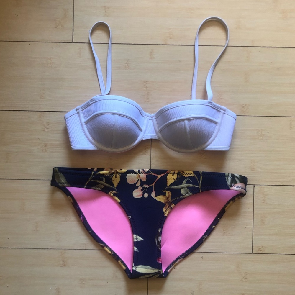 Triangl floral bikini
